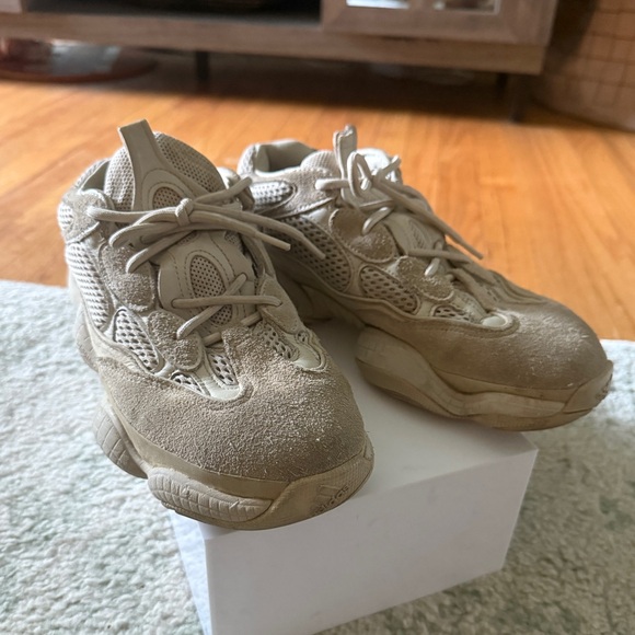 Yeezy Other - Yeezy sneakers